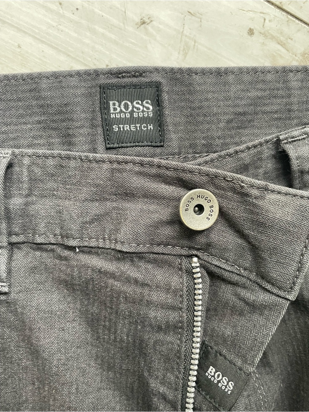 Hugo Boss Men's Straight Jeans in Charcoal Gray
